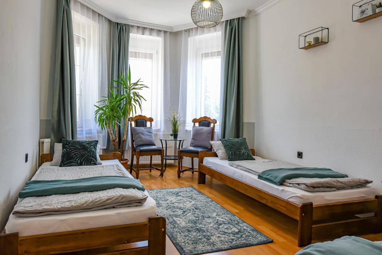 Hajduhegy Vendeghaz Apartment Eger Ngoại thất bức ảnh
