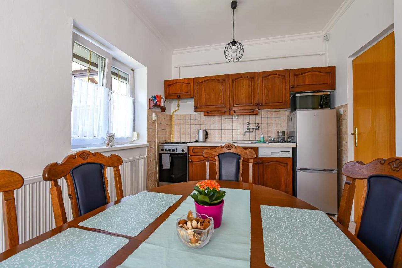 Hajduhegy Vendeghaz Apartment Eger Ngoại thất bức ảnh