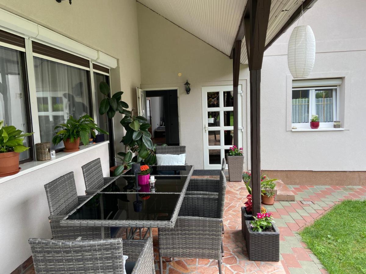 Hajduhegy Vendeghaz Apartment Eger Ngoại thất bức ảnh